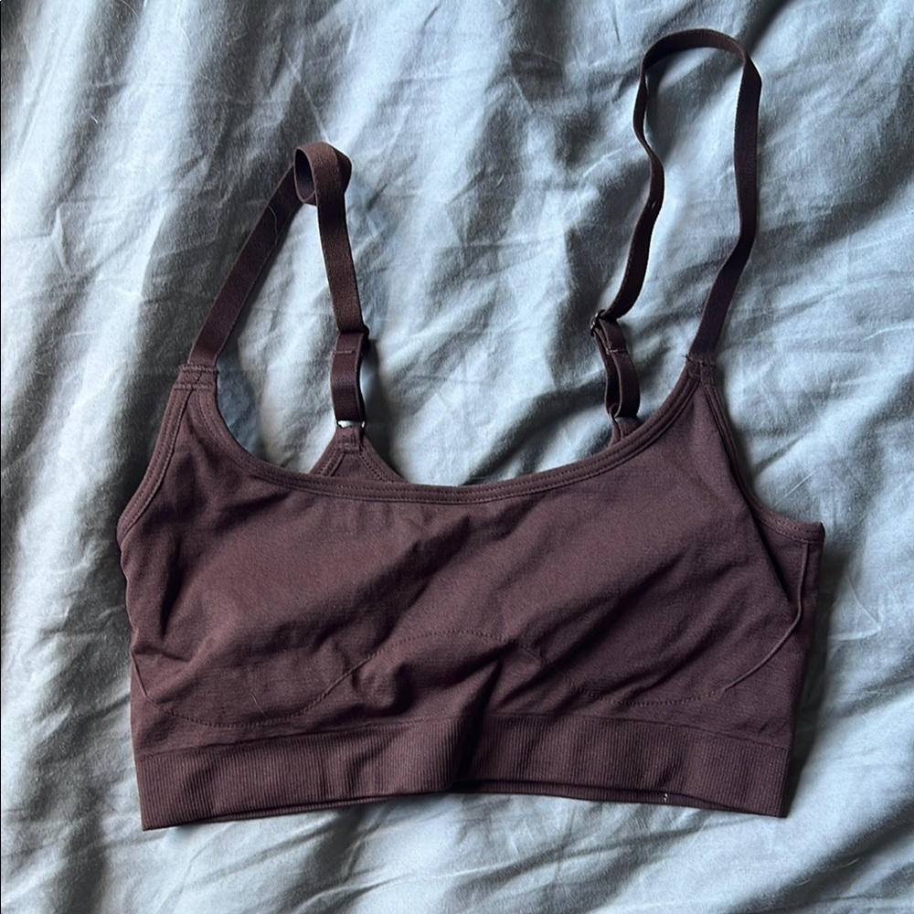 YITTY sports bra